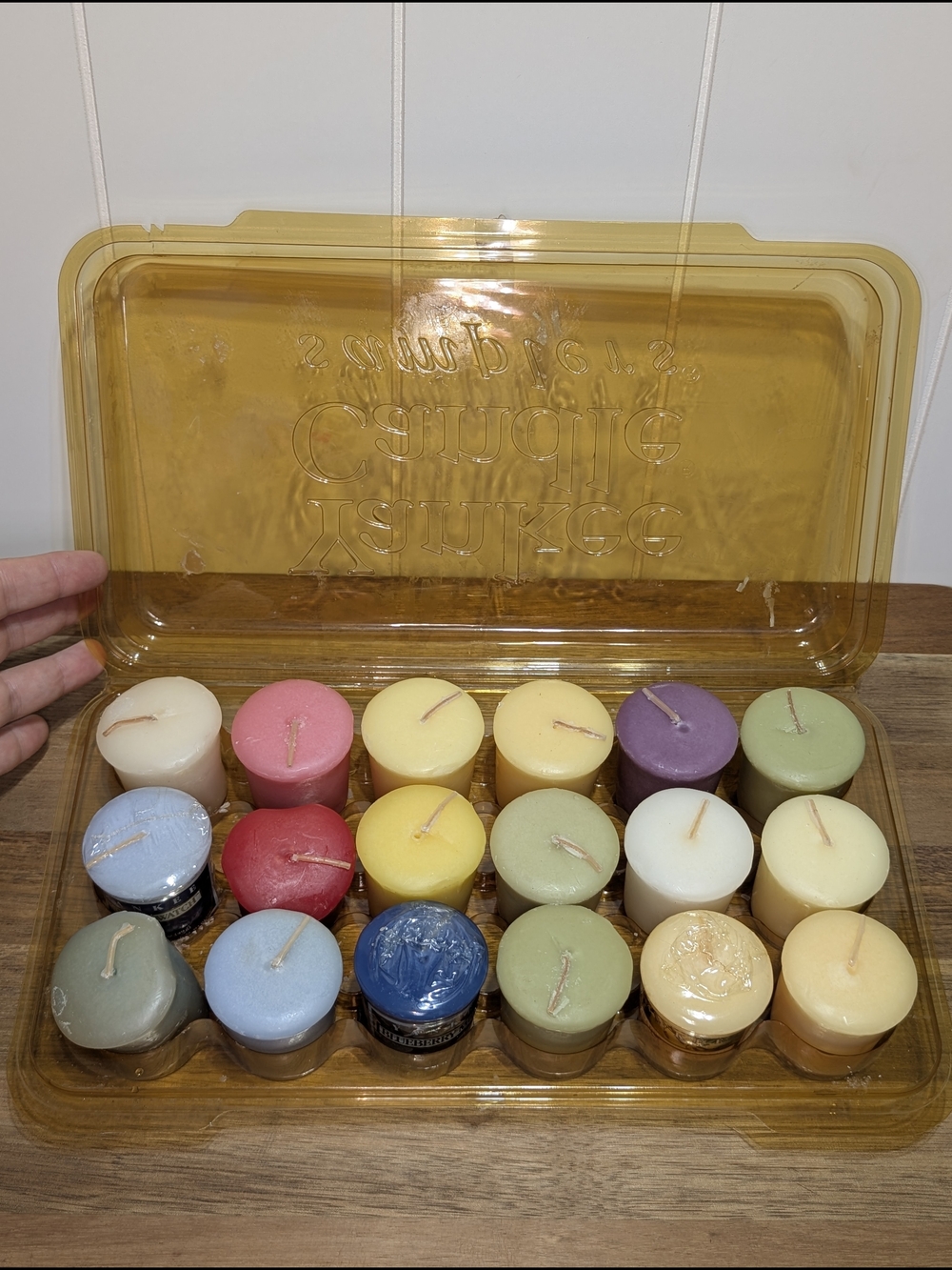 Yankee Candle RETIRED FRAGRANCES Votive Samplers Assorted Set 18 Unburned 1.75oz